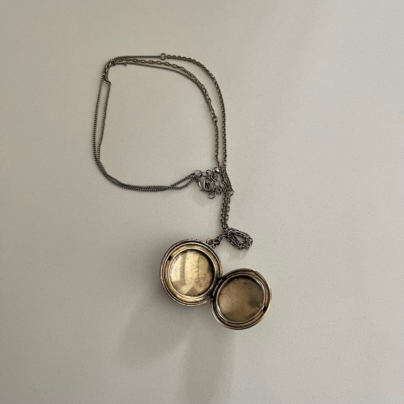 UO Gold Locket Necklace - Picture 2 of 5
